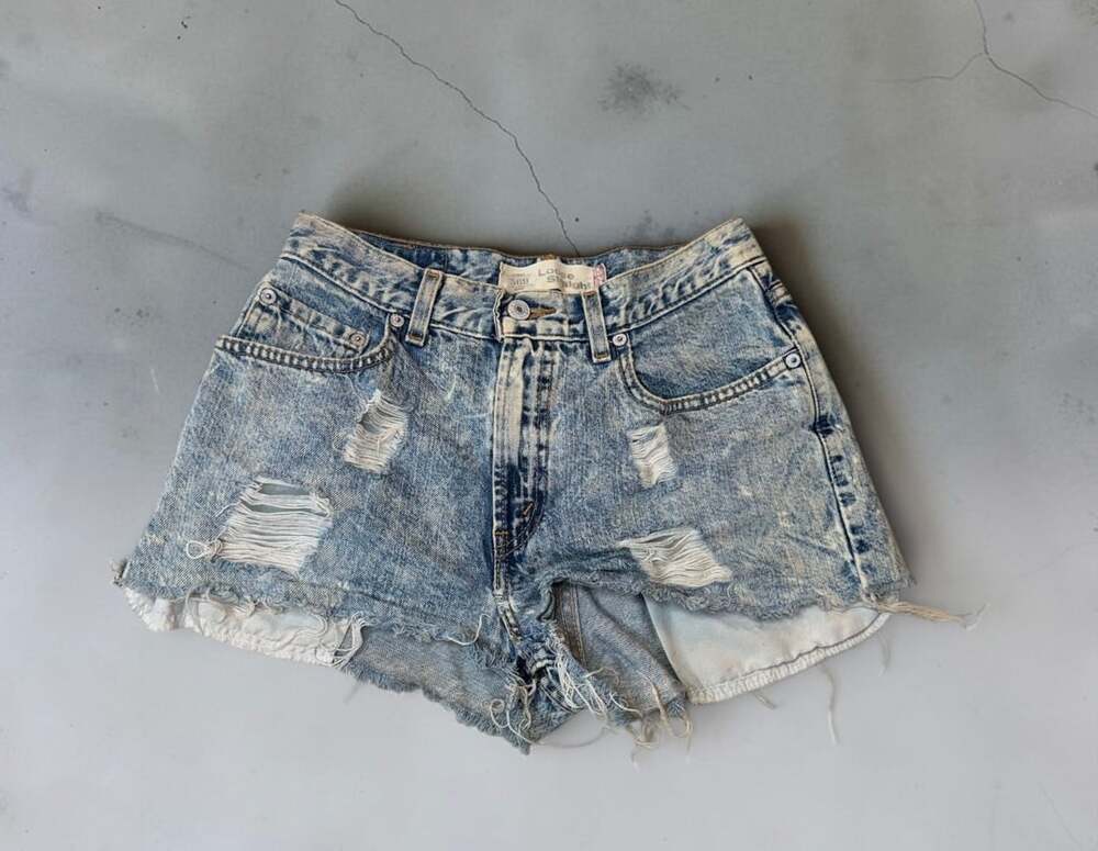 Levi's 569 Denim Shorts Size 26 Distressed Acid Wash